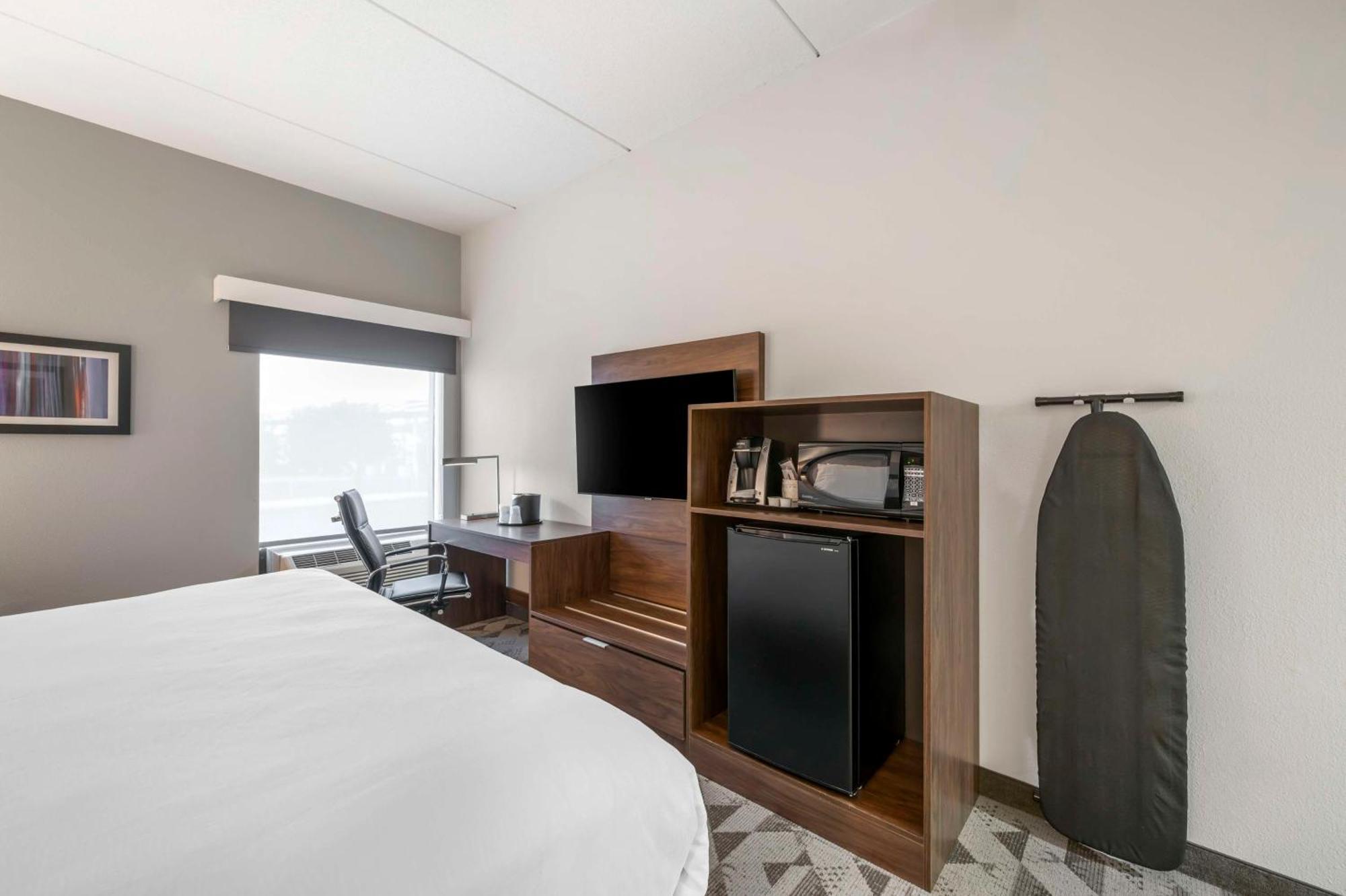 Best Western Plus 해리슨버그 외부 사진